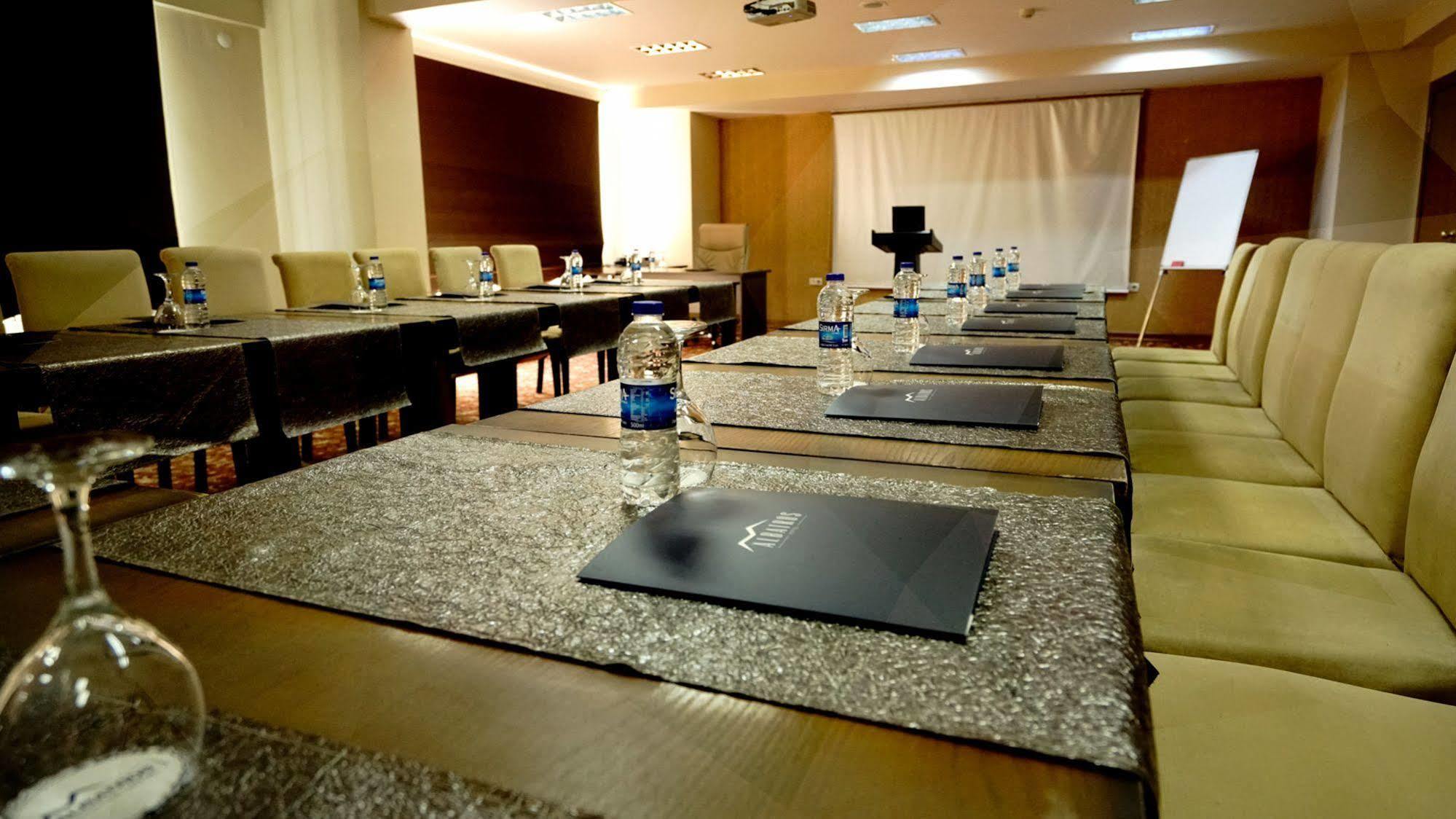 Es Albatros Hotel Ескишехир Екстериор снимка