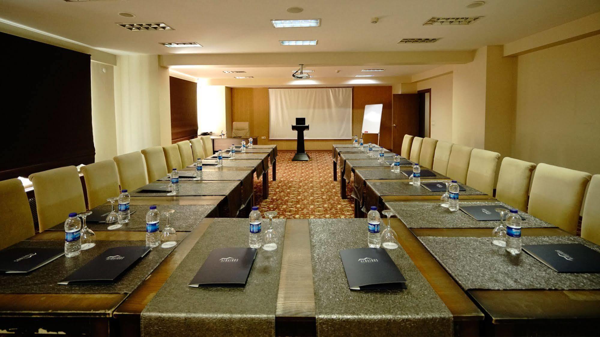 Es Albatros Hotel Ескишехир Екстериор снимка