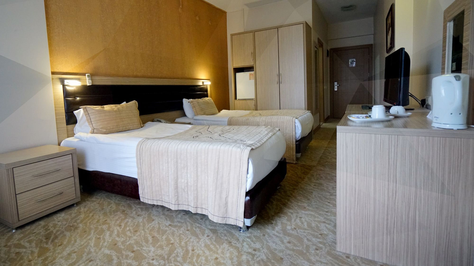 Es Albatros Hotel Ескишехир Екстериор снимка